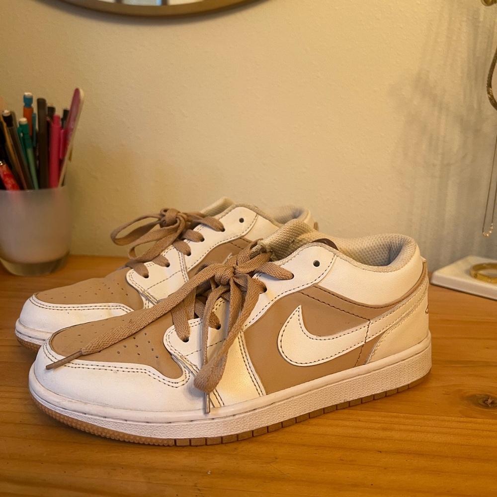 Nike Cream and Tan Low-Top Sneakers